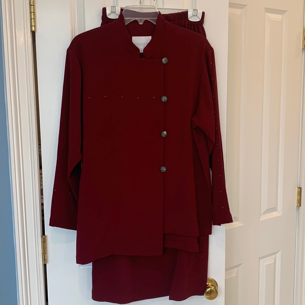 Susans by Susan Kirschner coat and matching skirt